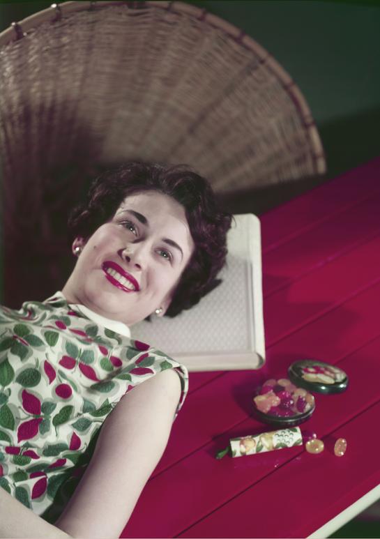 CLAIRE AHO © www.claireaho.com aho & soldan photo london paris photo colour photography fazer woman advertisement 1950